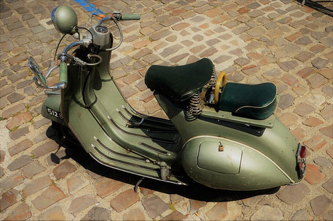 サンダルでの原付運転は交通違反になる!?違反になる靴・ならない靴を紹介!