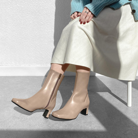 2023AW: Wide Square Toe Short Boots (5400) Greige