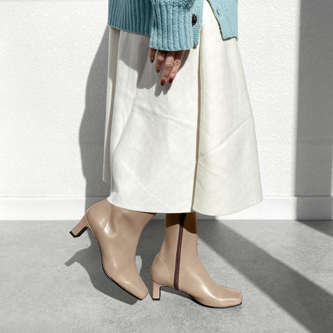 2023AW: Wide Square Toe Short Boots (5400) Greige