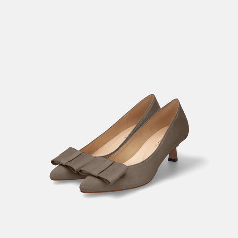 2025AW:スクエアリボン パンプス(m45010)グレージュS/mamian(マミアン)