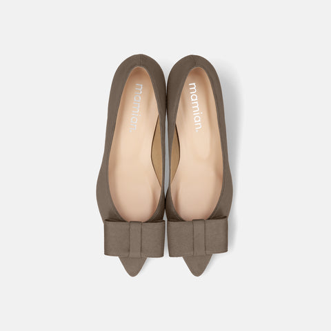 2025AW:スクエアリボン パンプス(m45010)グレージュS/mamian(マミアン)